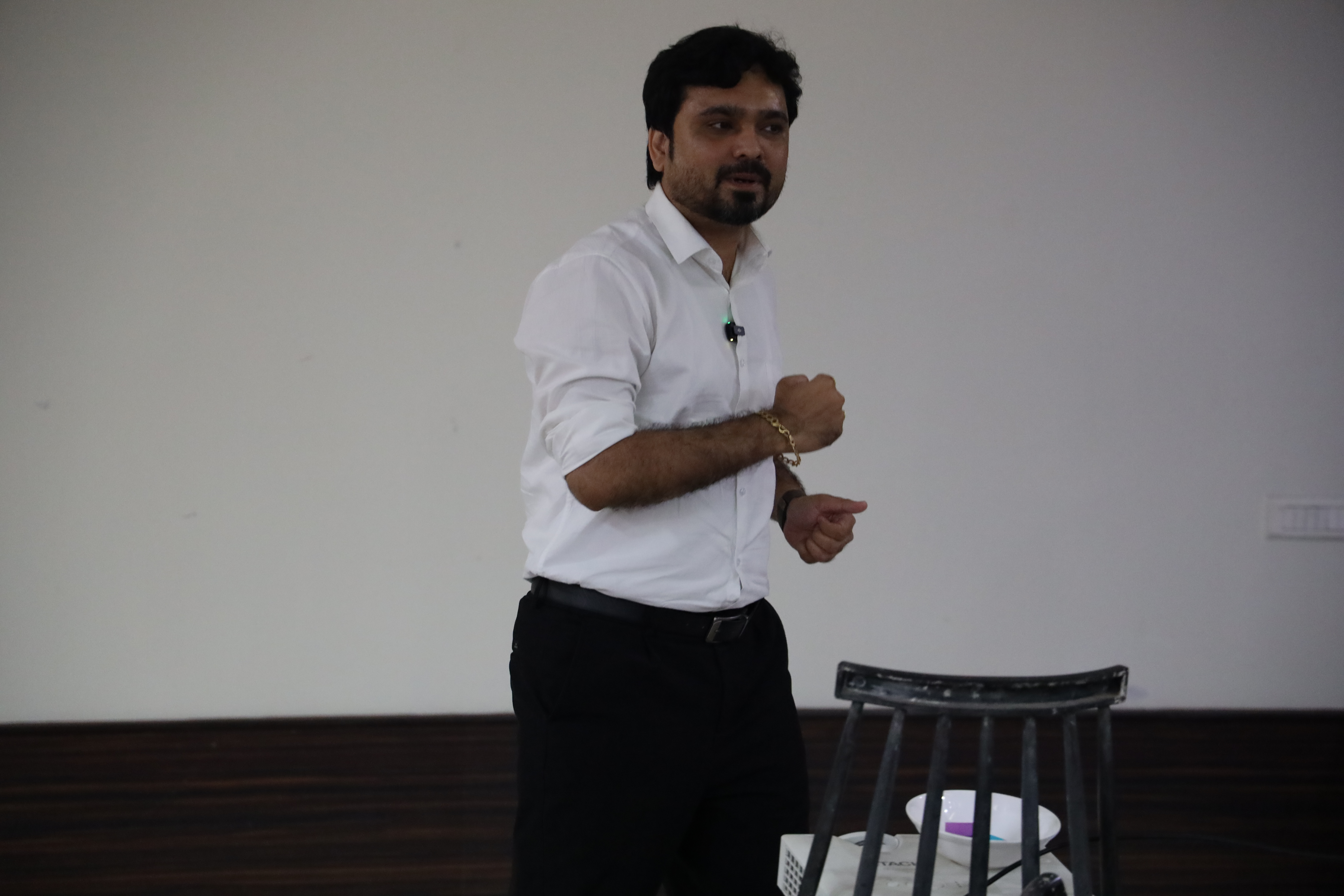 Small Details, Big Career: How Cleanliness Shapes Your Professional Image India