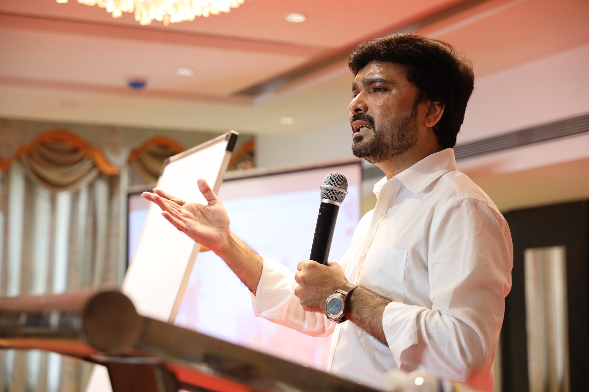 Sales Manager, 55 Hours, One Shocking Time Record: A Productivity Breakdown