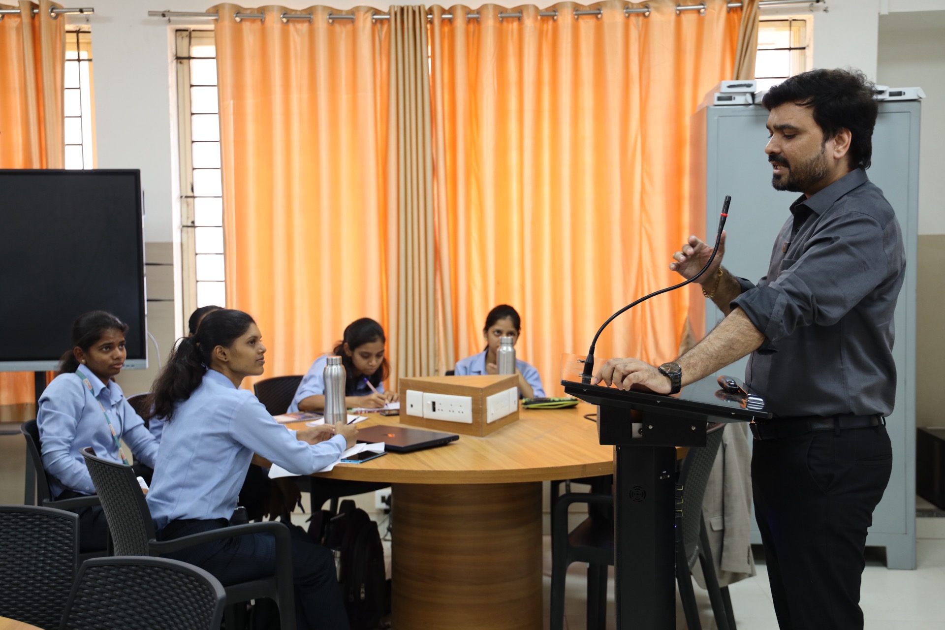 Avinash Chate - Annasaheb Dange College, Ashta — Aeronautical Students Session at ABC Trainings - Corporate Trainer & Motivational Speaker India