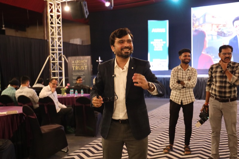 Avinash Chate — Aurus Group Real Estate